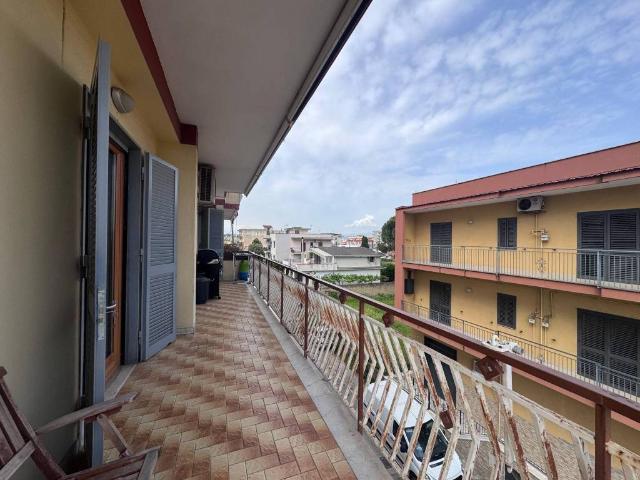 Appartamento in affitto a Casoria, Campania