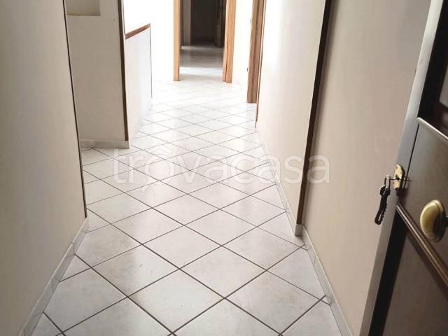 Appartamento in affitto a Arzano, Campania