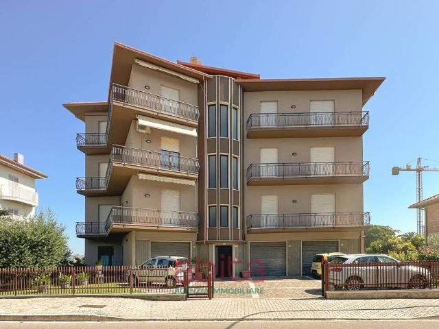 Appartamento in affitto a Piattoni, Marche