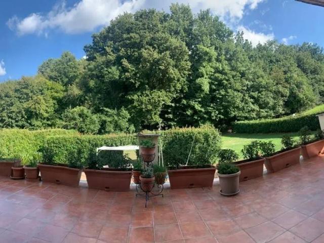 Appartamento in affitto a Castel Morrone, Campania