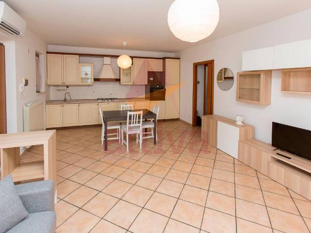 Appartamento in affitto a Sant'Agostino, Marche