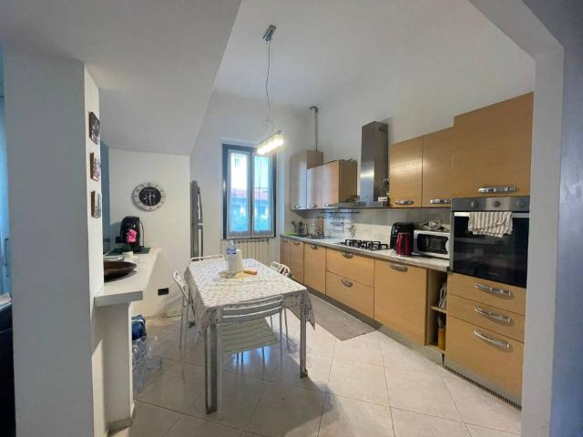 Appartamento in affitto a Castegnate, Castellanza