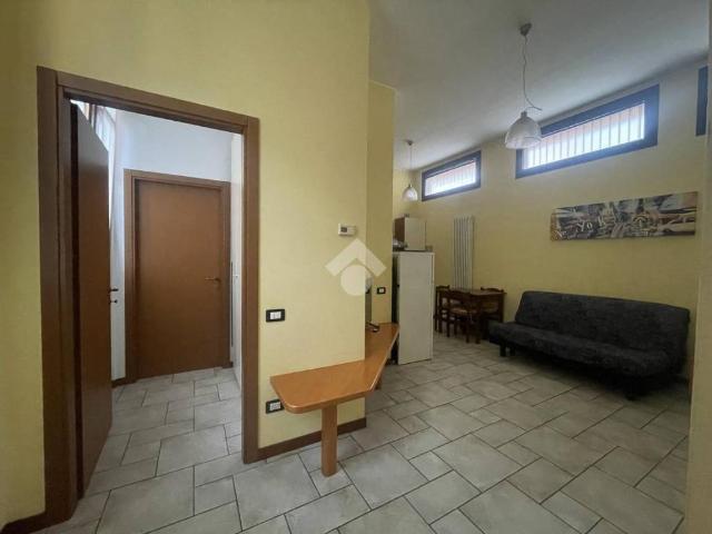 Appartamento in affitto a Castegnate, Castellanza