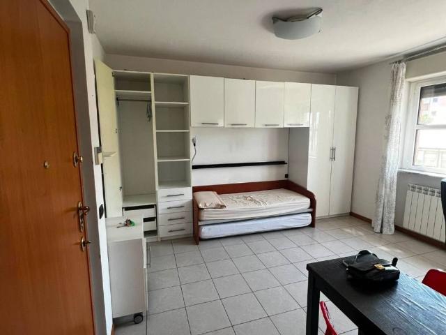 Appartamento in affitto a Castegnate, Castellanza