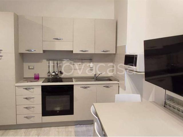 Appartamento in affitto a Castegnate, Castellanza