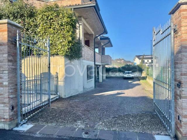 Appartamento in affitto a Tresinaro - Secchia, Re