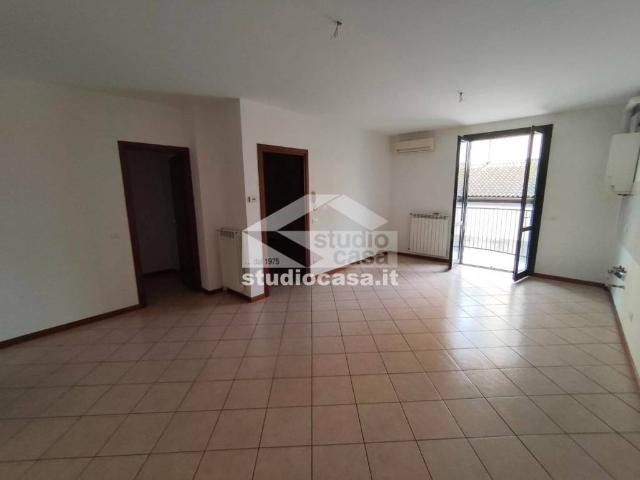 Appartamento in affitto a Castelleone, Lombardia