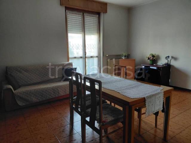 Appartamento in affitto a Castelverde, Lombardia