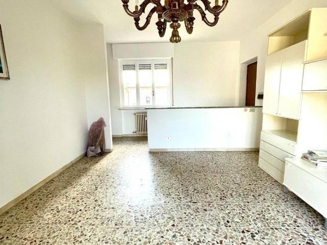Appartamento in affitto a Castronno, Lombardia