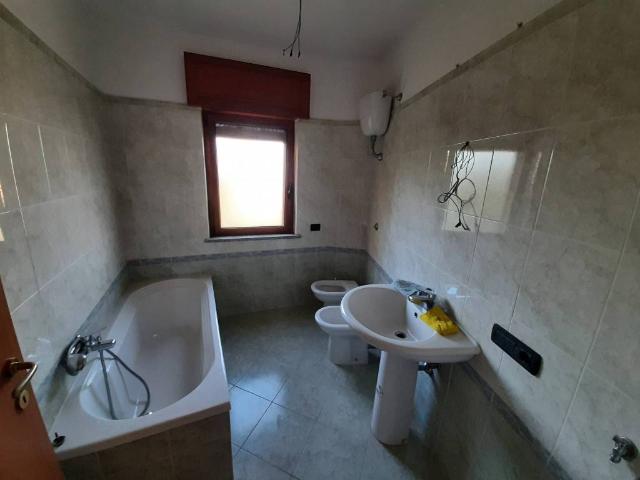 Appartamento in affitto a Gagliano, Calabria