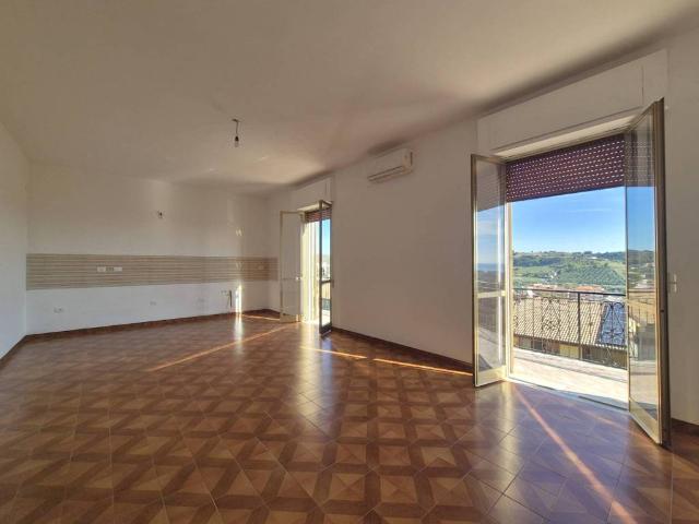 Appartamento in affitto a Calabria, Catanzaro