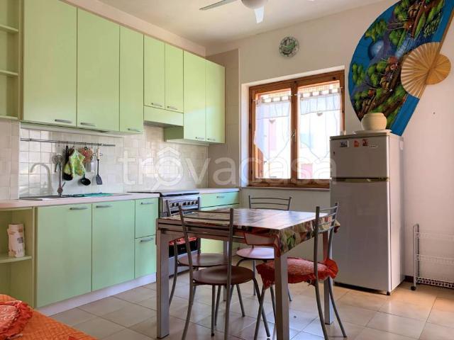 Appartamento in affitto a Cortaccione, Spoleto