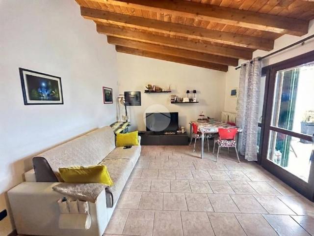 Appartamento in affitto a Cavaion Veronese, Veneto