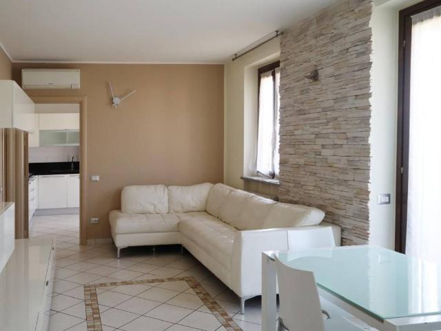 Appartamento in affitto a Cavaria, Cavaria Con Premezzo