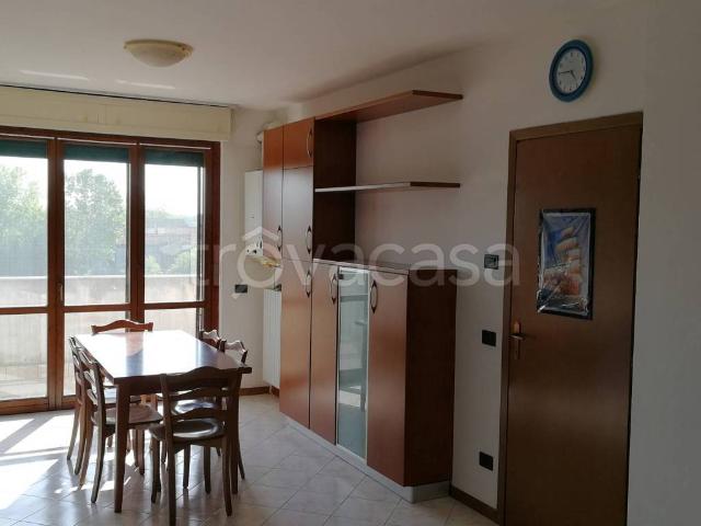 Appartamento in affitto a Cavenago D'adda, Lombardia
