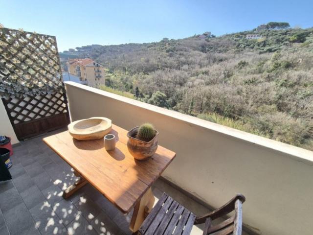 Appartamento in affitto a Cassisi, Celle Ligure
