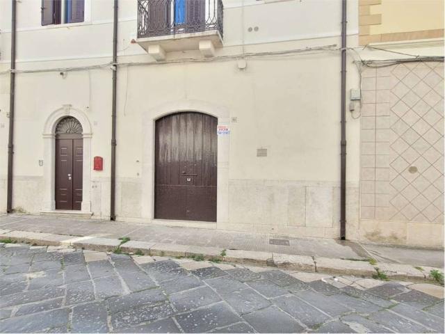 Locale Commerciale in affitto a Puglia, Foggia