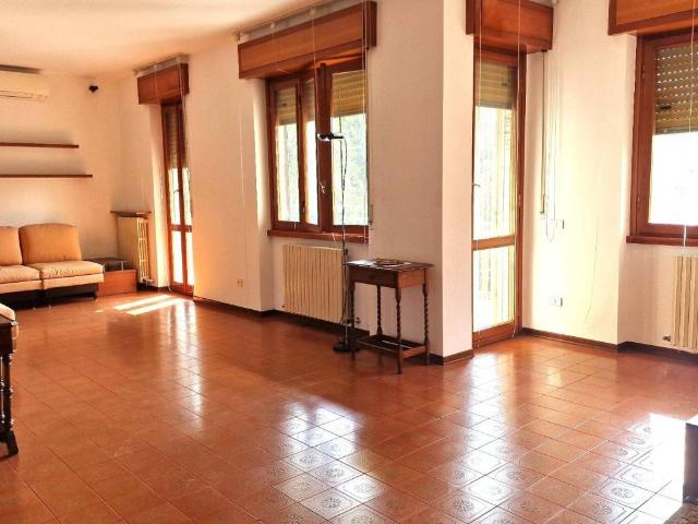 Appartamento in affitto a Cernusco Sul Naviglio, Lombardia