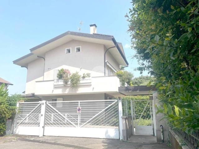Appartamento in affitto a Cernusco Sul Naviglio, Lombardia