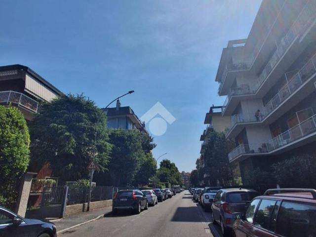 Appartamento in affitto a Quartiere Giardino, Cesano Boscone