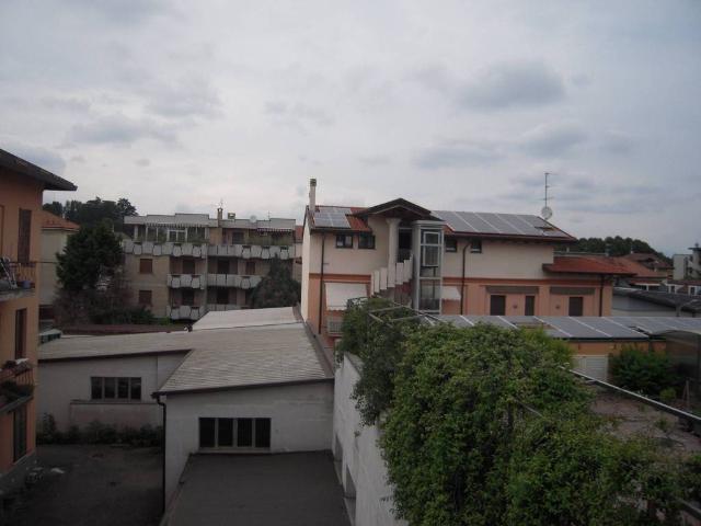 Appartamento in affitto a Cesano Maderno, Lombardia