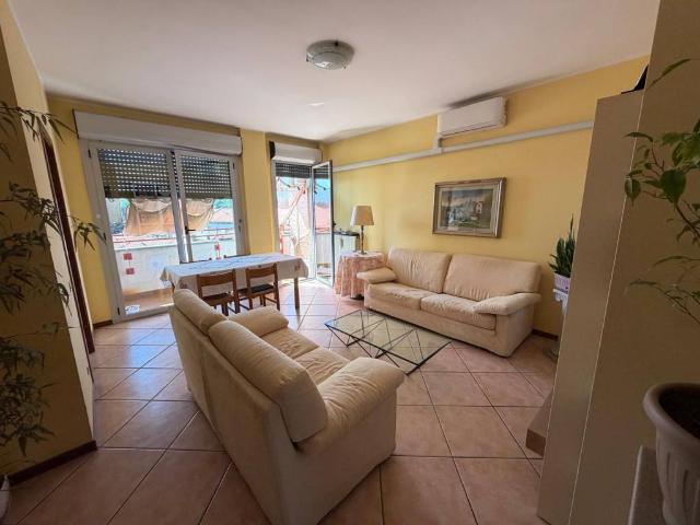 Appartamento in affitto a Cesano Maderno, Lombardia