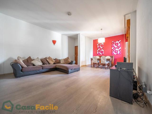 Appartamento in affitto a Valmorea, Lombardia