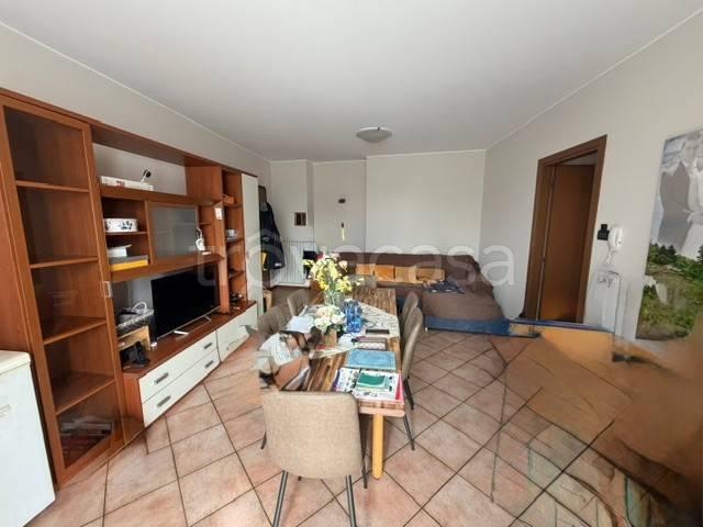 Appartamento in affitto a Chiari, Lombardia