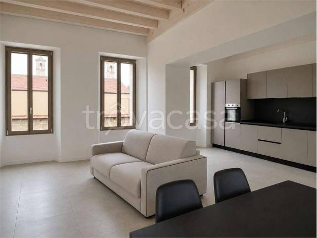 Appartamento in affitto a Chiari, Lombardia