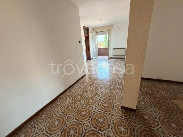 Appartamento in affitto a Chiari, Lombardia