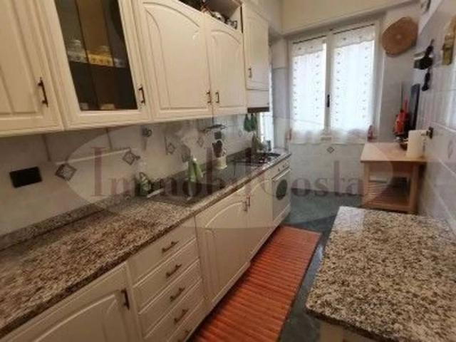 Appartamento in affitto a Sampierdicanne, Chiavari