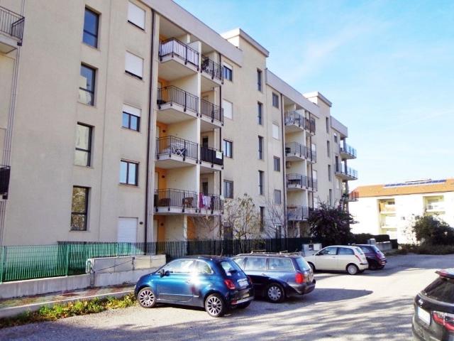 Appartamento in affitto a Madonna delle Piane, Chieti