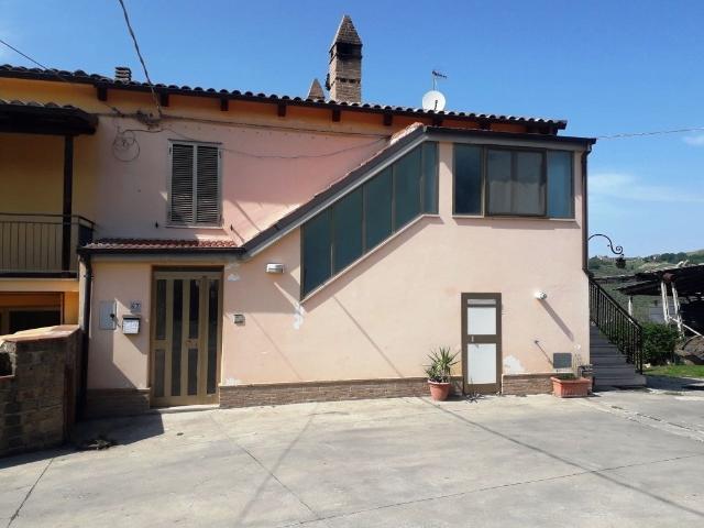 Appartamento in affitto a Pietragrossa, Chieti