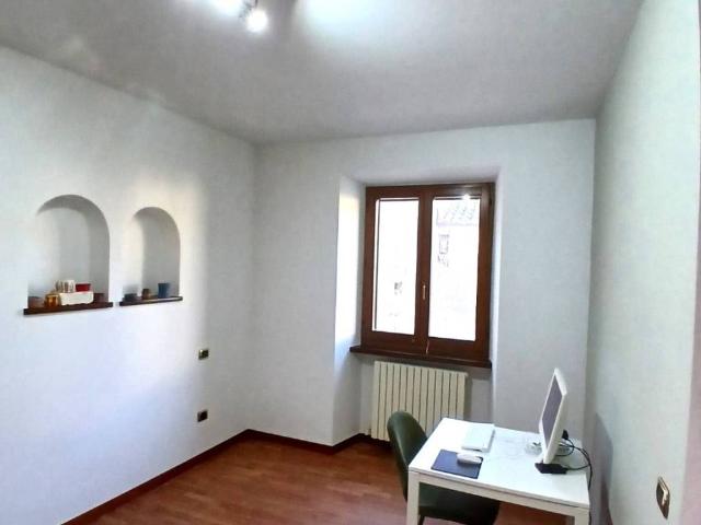 Appartamento in affitto a Marche, Macerata