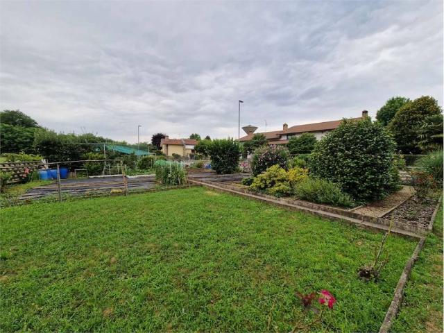 Appartamento in affitto a Cirimido, Como