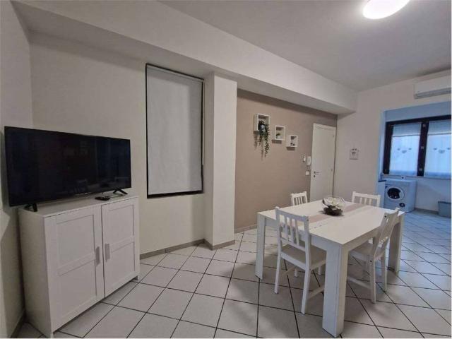 Appartamento in affitto a Marche, Macerata