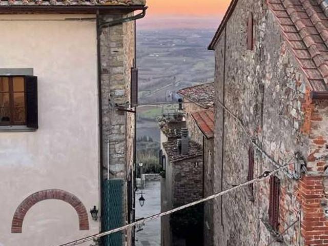 Appartamento in affitto a Civitella in Val di Chiana, Toscana