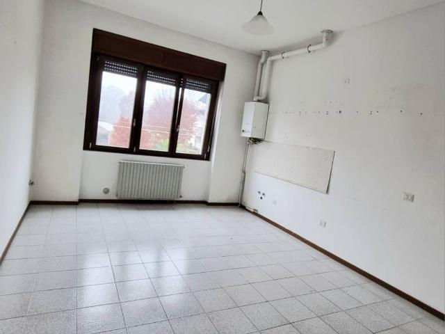 Appartamento in affitto a Cogliate, Lombardia
