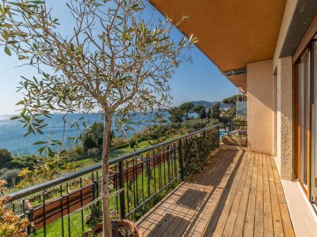 Appartamento in affitto a Cogoleto, Liguria