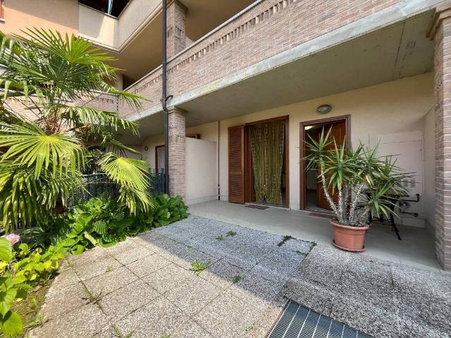 Appartamento in affitto a Villatico, Colico