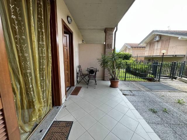Appartamento in affitto a Villatico, Colico