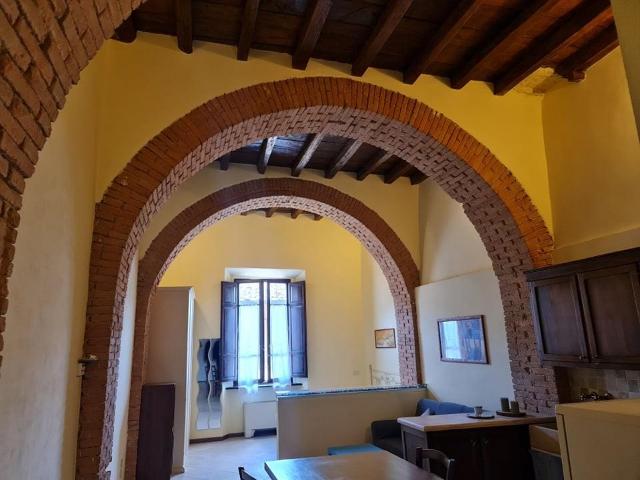 Appartamento in affitto a Centro Direzionale, Prato