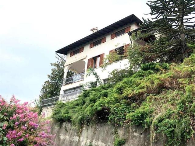Appartamento in affitto a Comerio, Lombardia