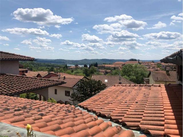Appartamento in affitto a Quarte, Comerio