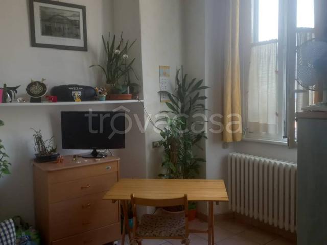 Appartamento in affitto a Comerio, Lombardia