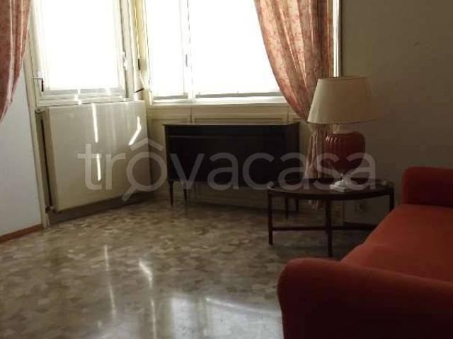 Appartamento in affitto a Cavagnola, Lezzeno