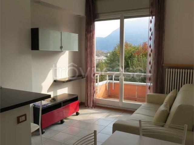 Appartamento in affitto a Cavagnola, Lezzeno
