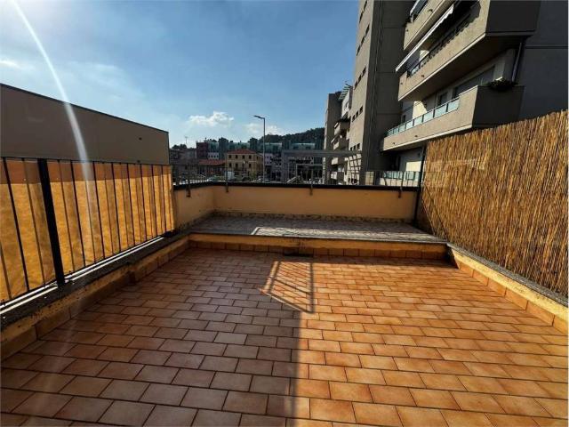 Appartamento in affitto a Como, Lombardia