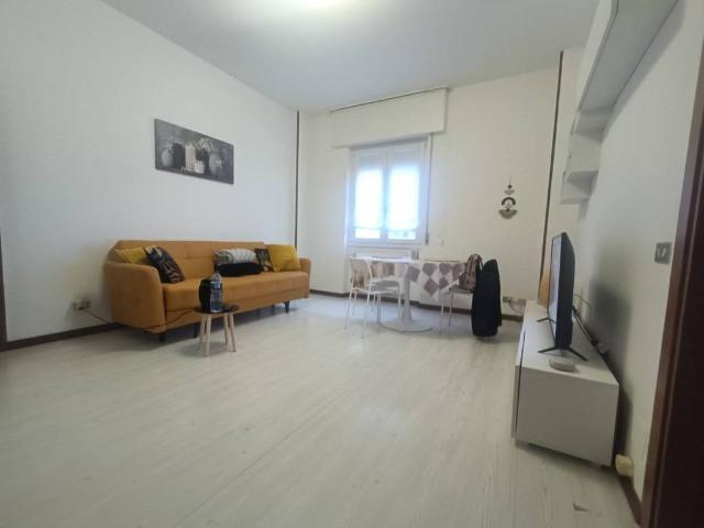 Appartamento in affitto a Caserme, Como