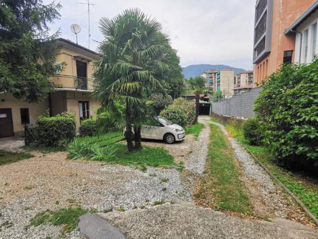 Appartamento in affitto a Casetta, Como
